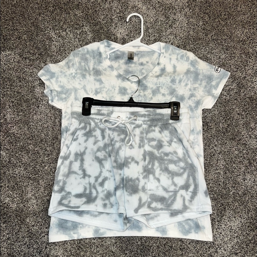 T-shirt and short set